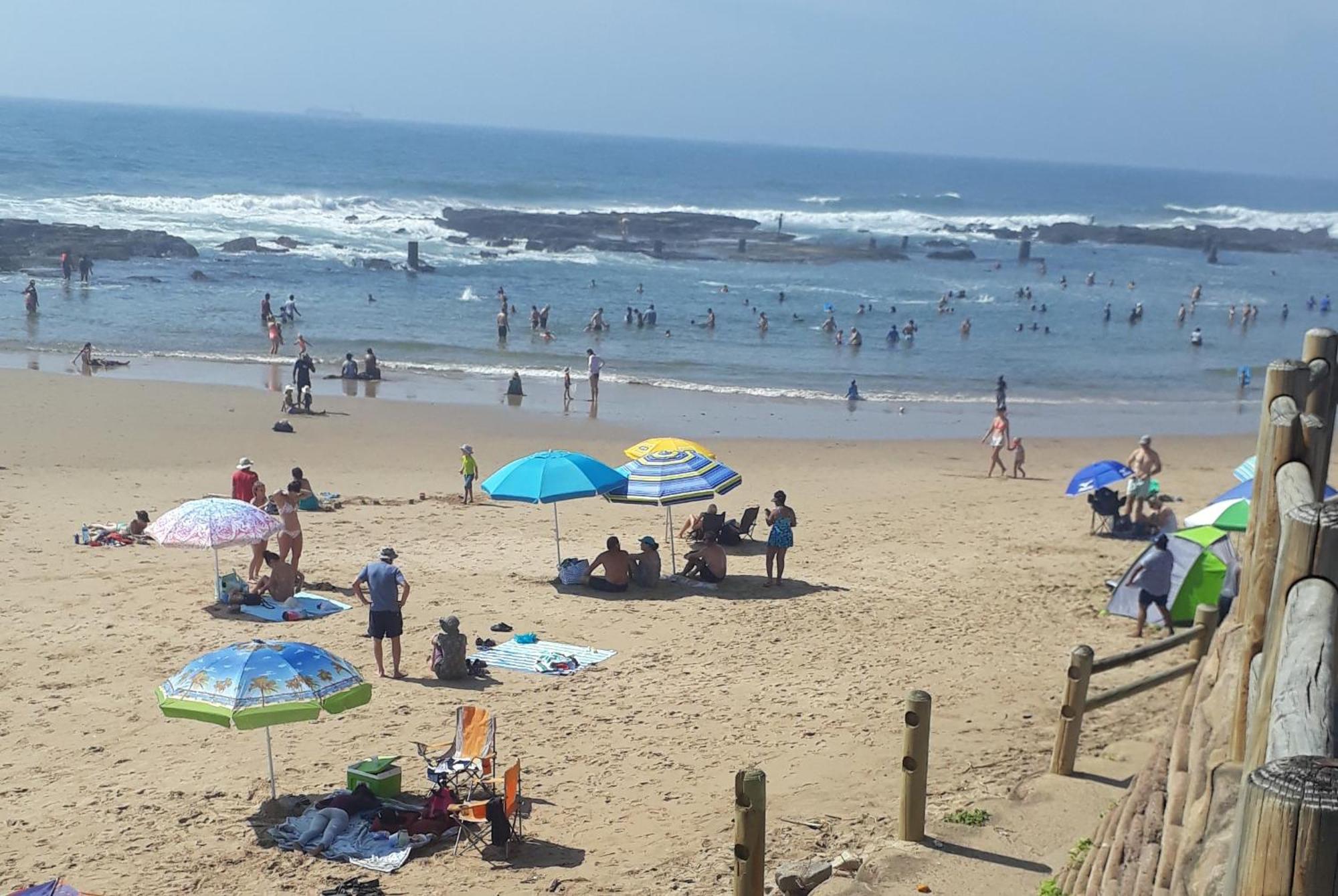 511 Umdloti Resort Beachfront 1Bed Self Catering Apartment Sea View ภายนอก รูปภาพ