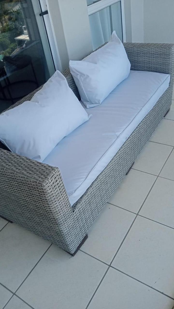 511 Umdloti Resort Beachfront 1Bed Self Catering Apartment Sea View ภายนอก รูปภาพ